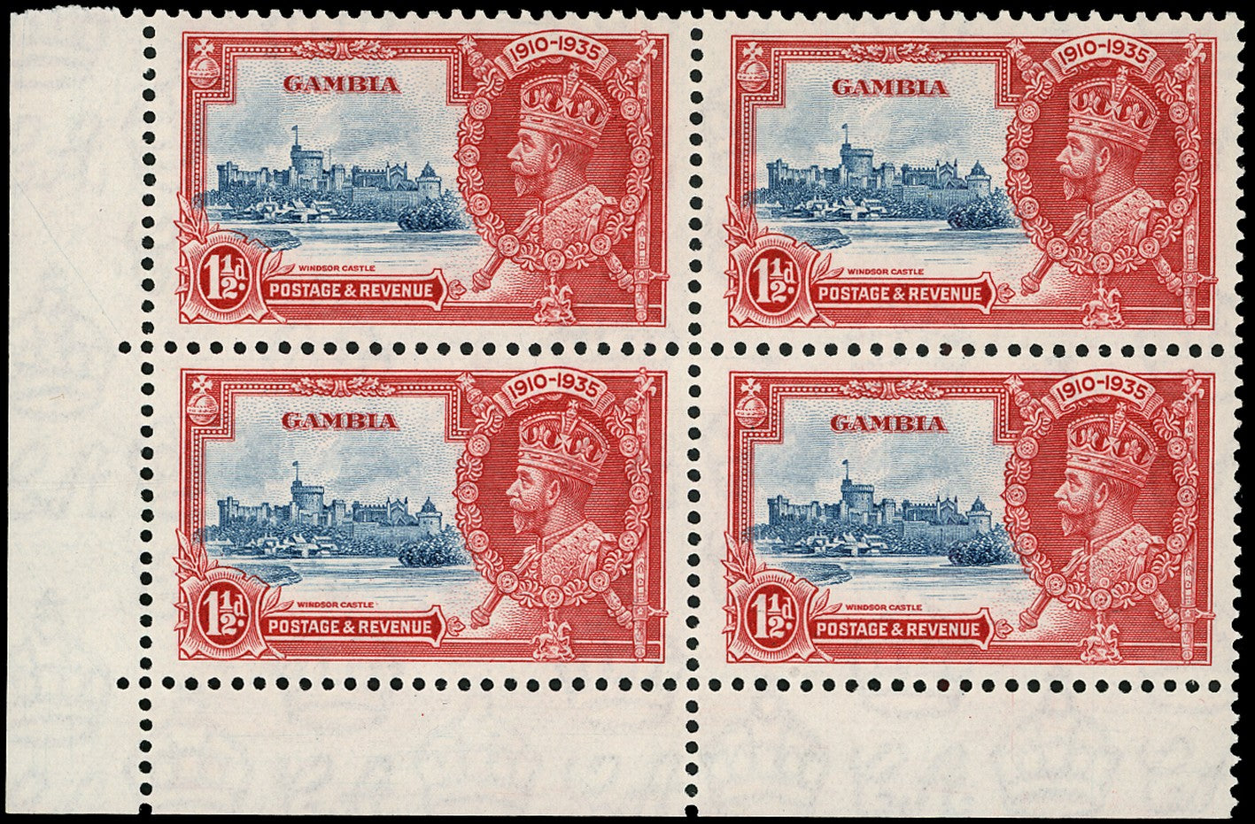 GAMBIA 1935  SG143a Mint Silver Jubilee 1&frac12;d variety Extra flagstaff