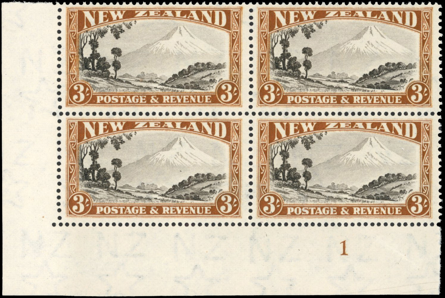 New Zealand SG 590c Mint 1936-42 3s Mount Egmont perf 14x13½ plate '1' block